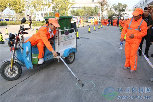 合肥160余名環(huán)衛(wèi)工人參加趣味運(yùn)動(dòng)會(huì)歡慶&ldquo;環(huán)衛(wèi)節(jié)&rdquo;